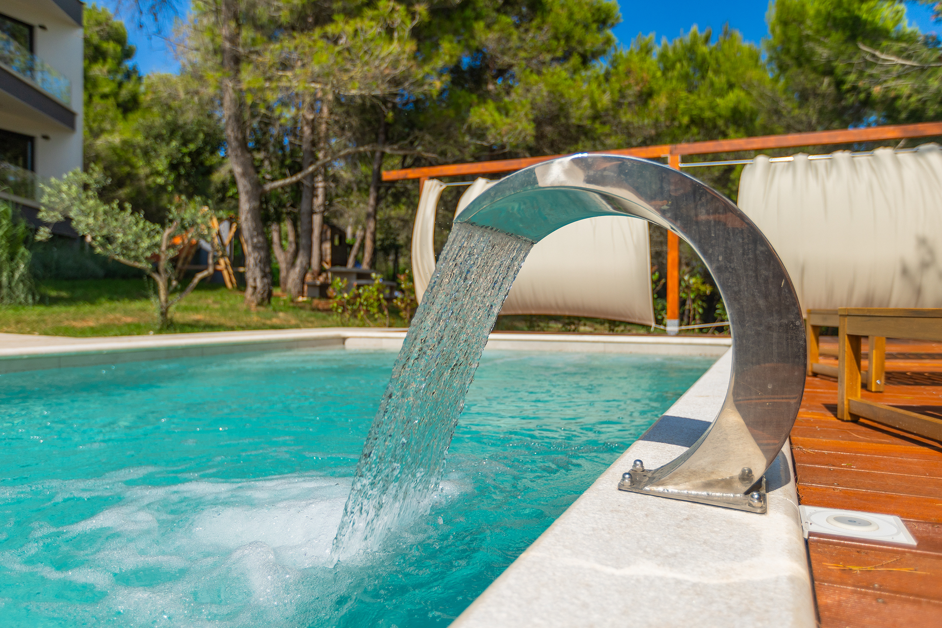 Prostrana obiteljska Villa s bazenom u Puli