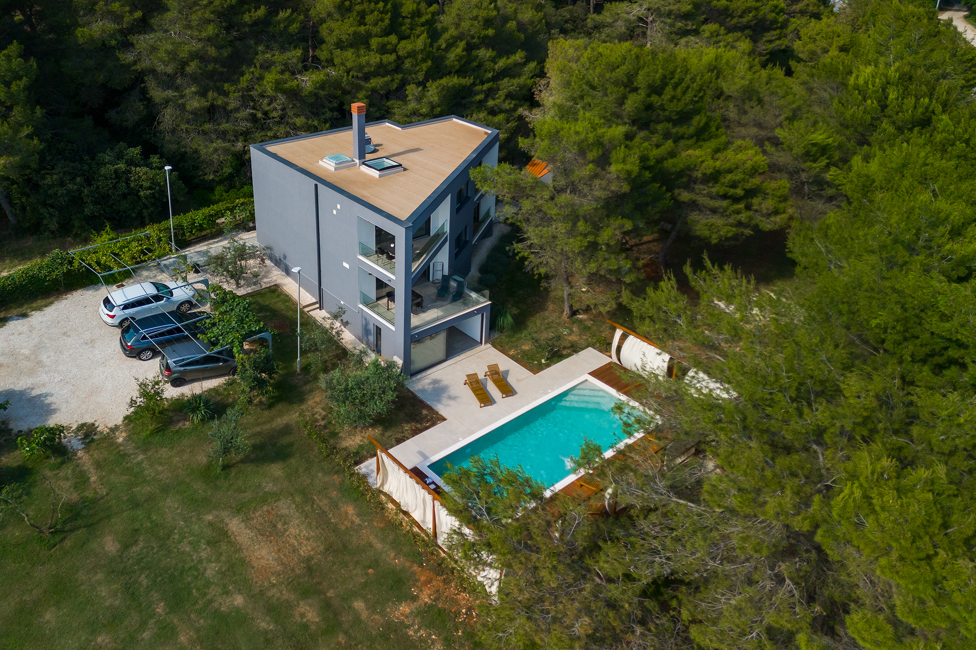 Prostrana obiteljska Villa s bazenom u Puli