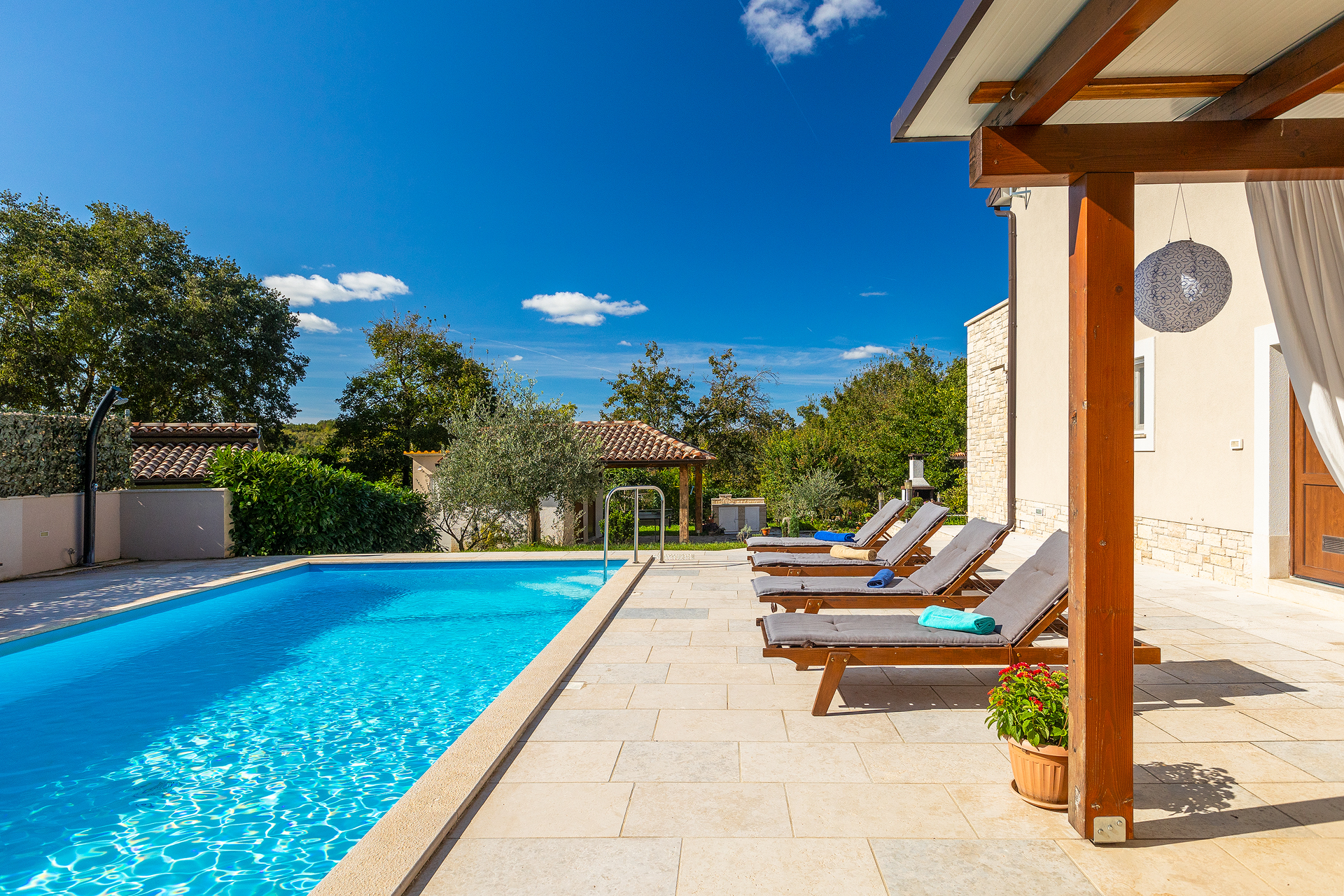 Affascinante Villa Lasa con piscina per 6 persone