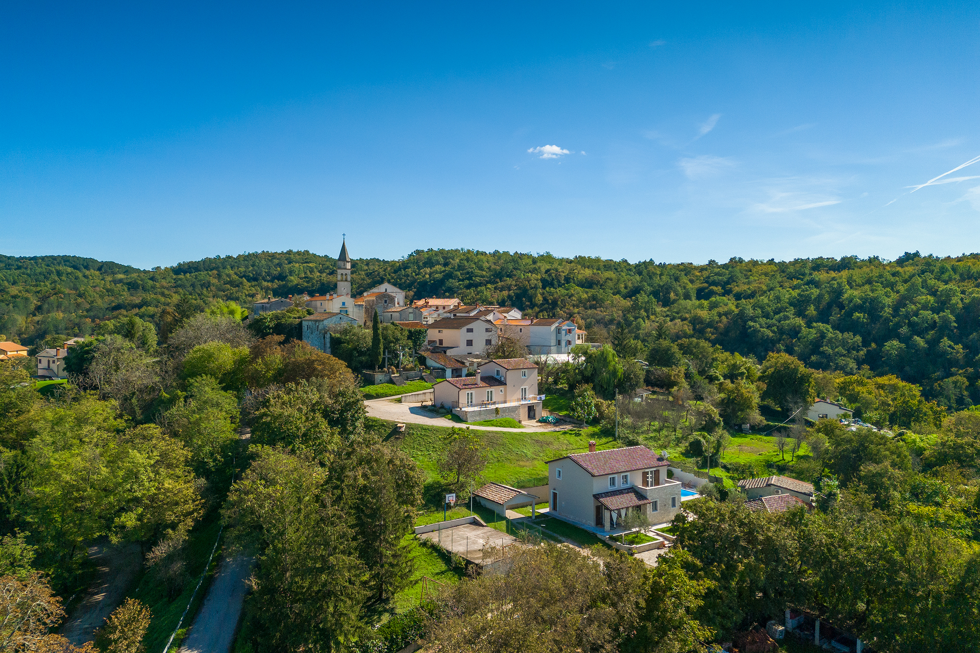 Affascinante Villa Lasa con piscina per 6 persone