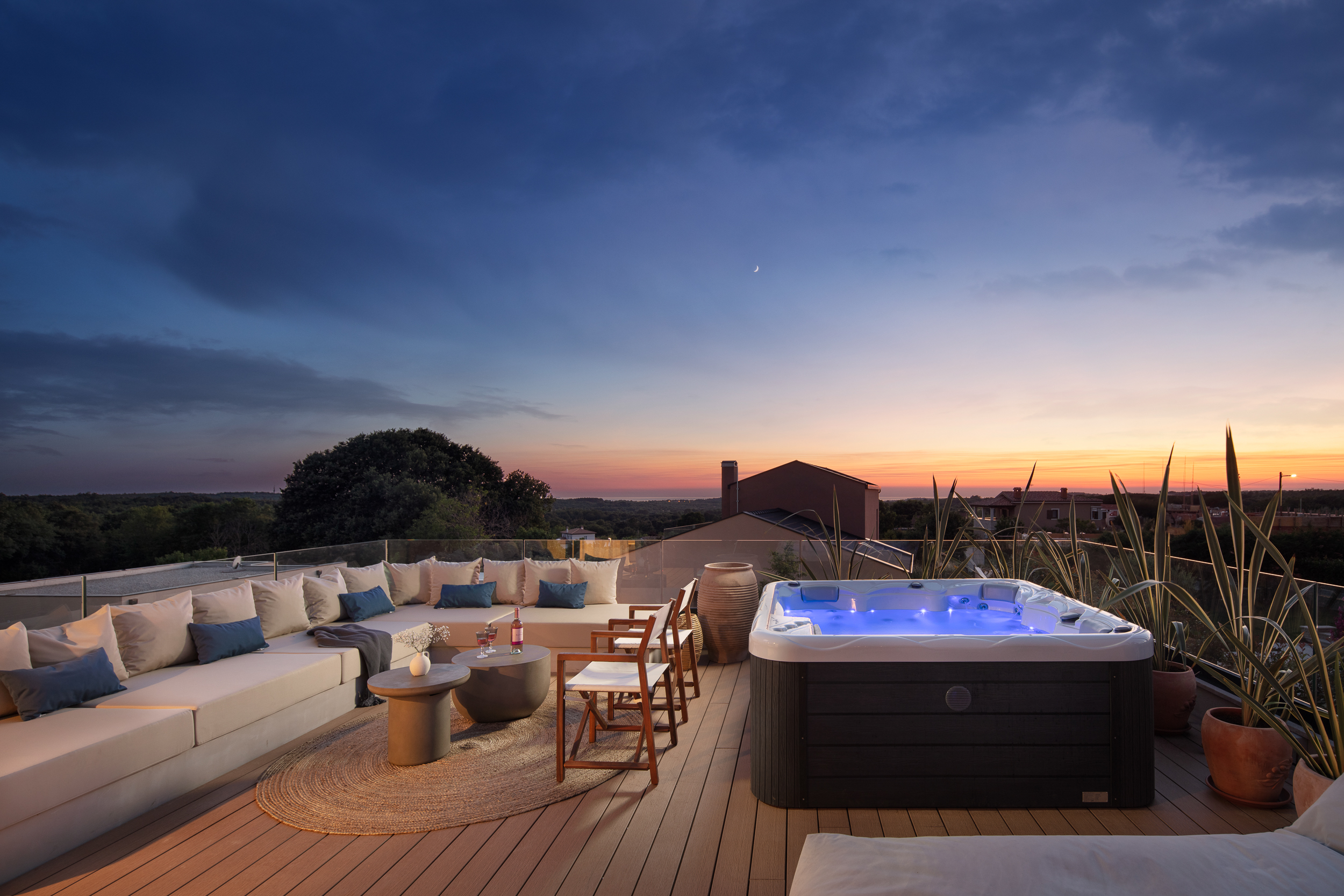 Casa Novita: heated infinity pool, sauna and sea view