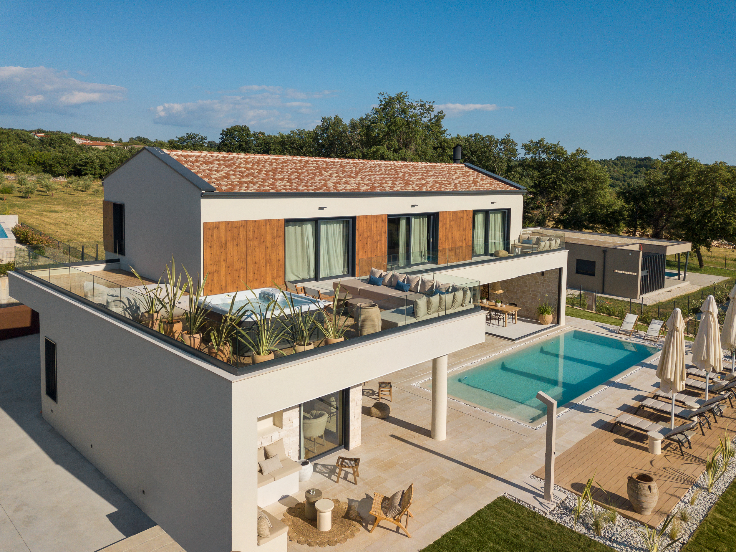 Casa Novita: heated infinity pool, sauna and sea view