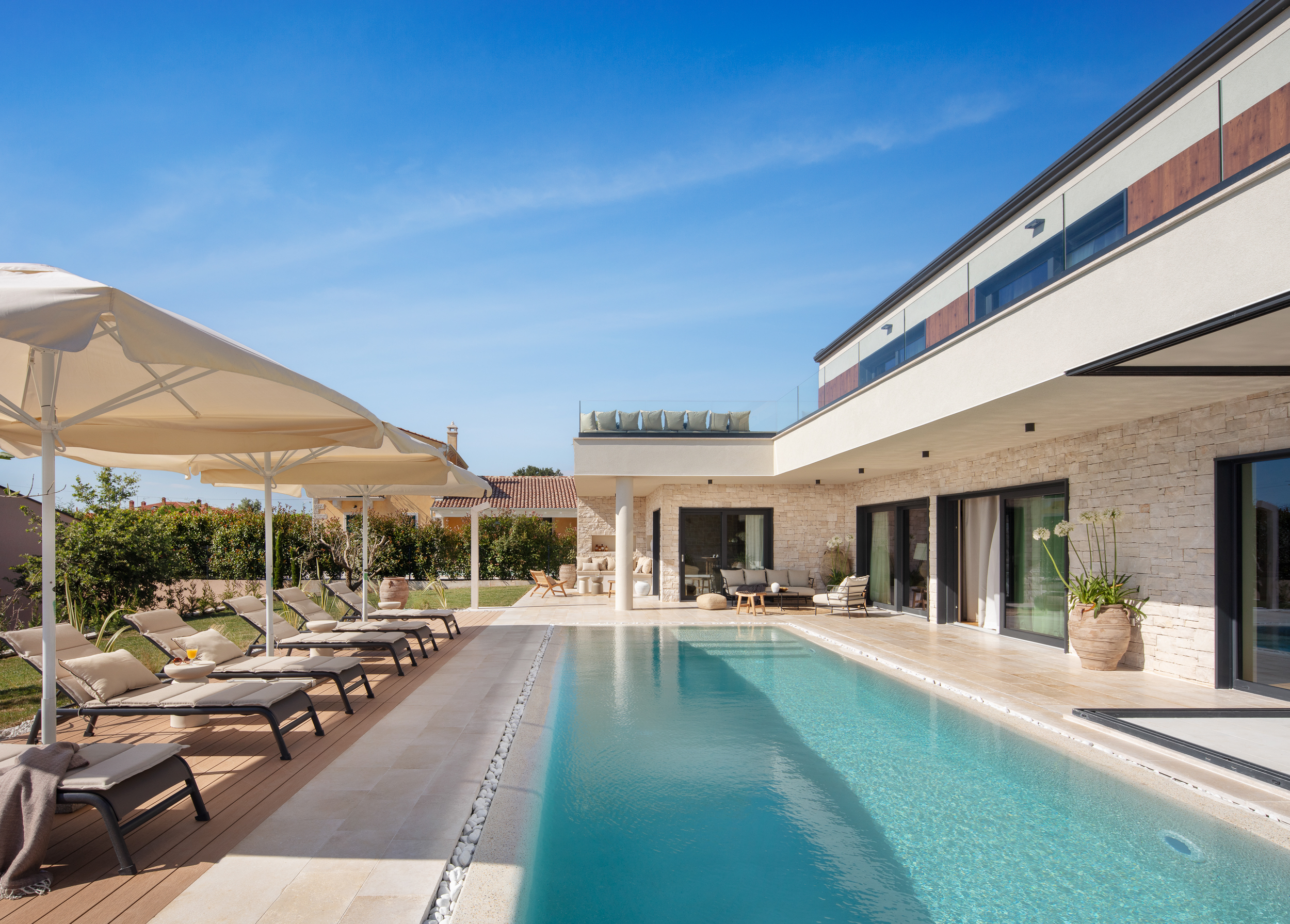 Casa Novita: heated infinity pool, sauna and sea view