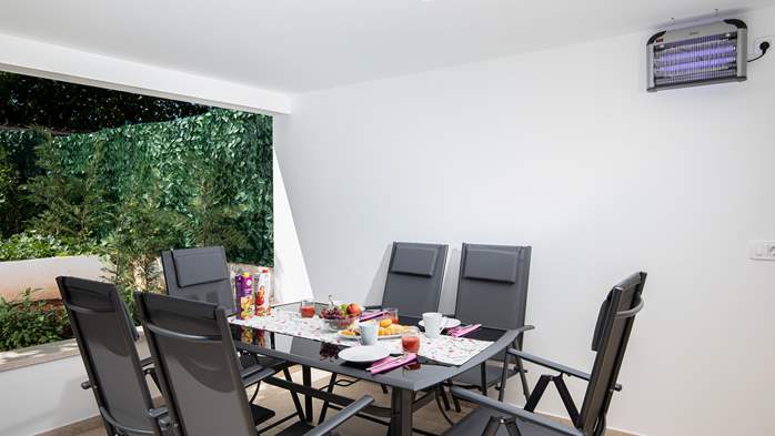 Villa Cvita in Šišan with private pool and summer kitchen, 21