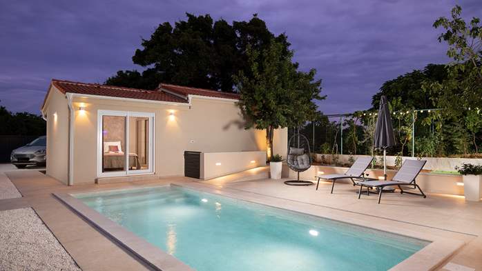 Villa Cvita in Šišan with private pool and summer kitchen, 25