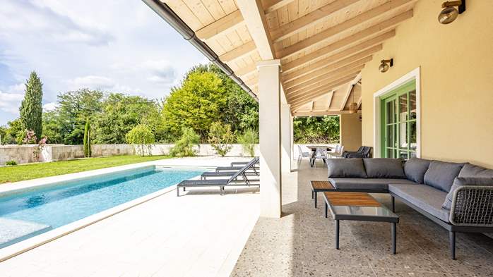 Villa Lunistra with pool and table tennis, 9