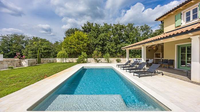 Vila Lunistra s bazenom i stolnim tenisom, 5