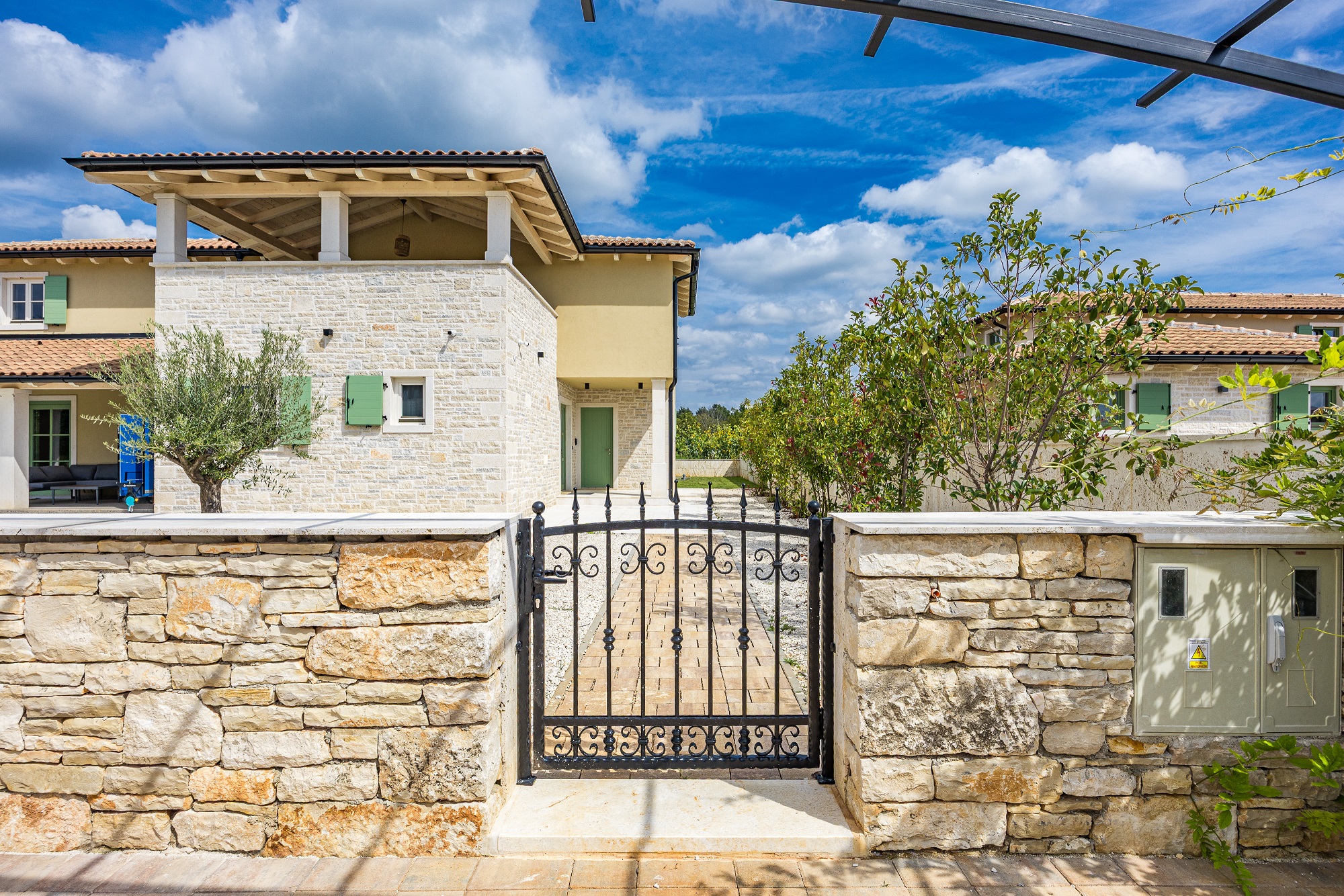 Villa Lunistra mit Pool und Tischtennis