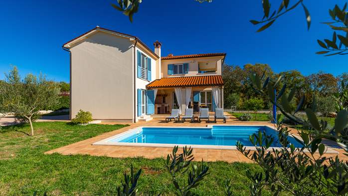 Villa Galiola near Rakalj for 6 people, 9