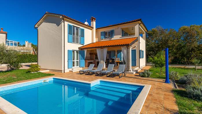 Villa Galiola near Rakalj for 6 people, 2