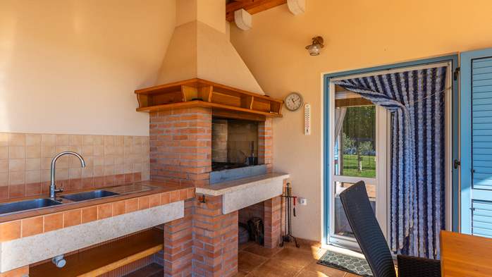 Villa Galiola near Rakalj for 6 people, 16