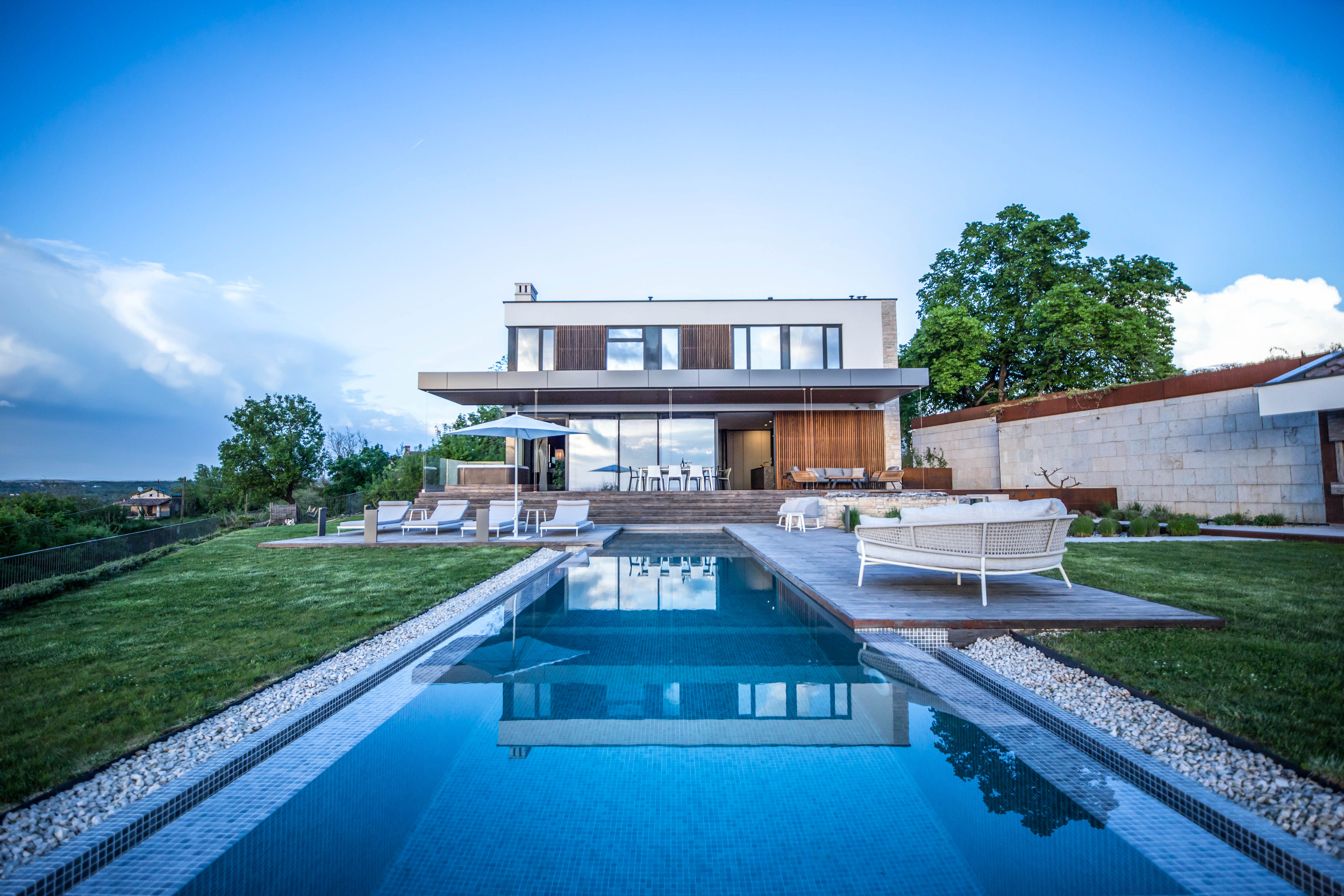 Villa di lusso per vacanze con piscina privata, jacuzzi e sauna.