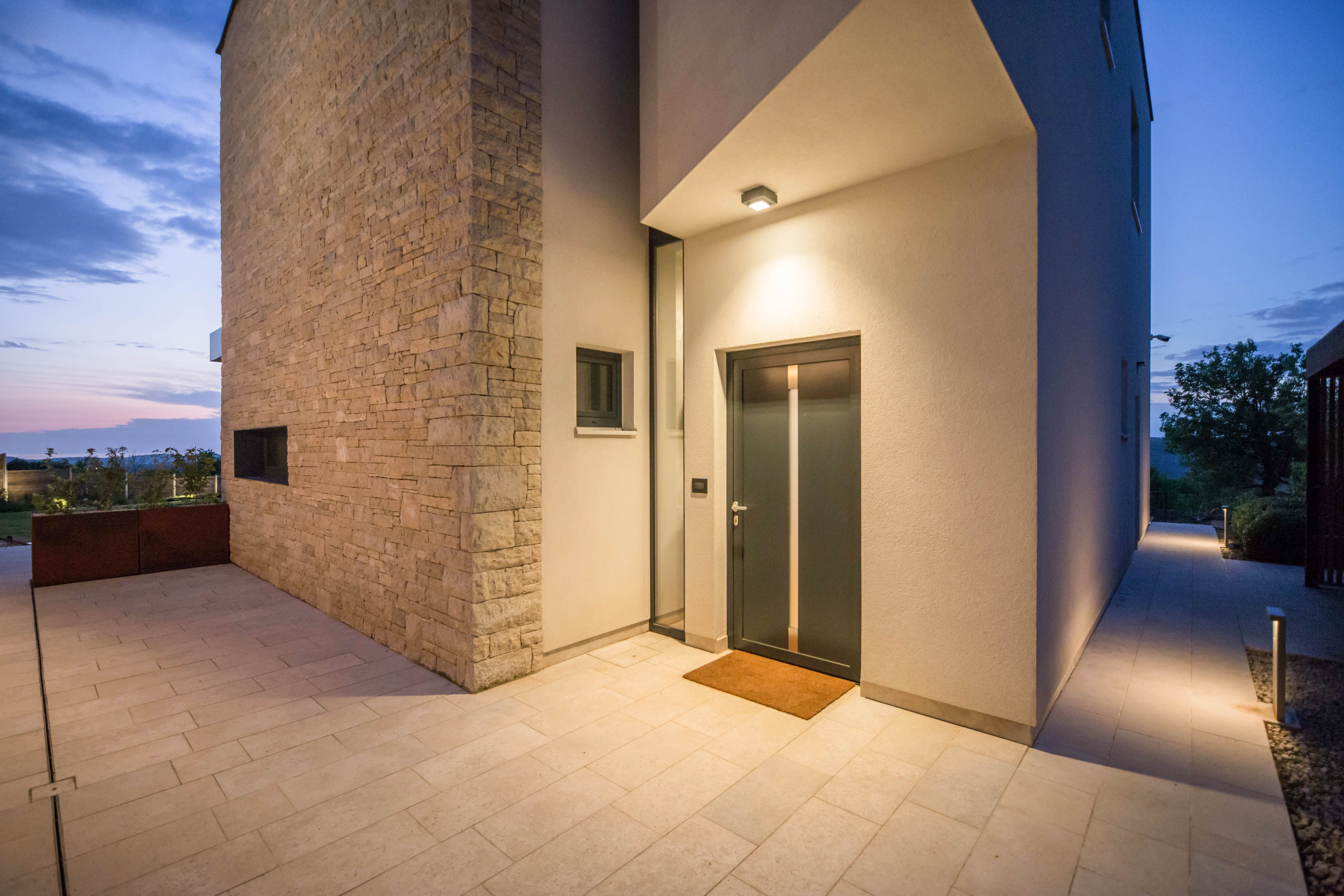 Villa di lusso per vacanze con piscina privata, jacuzzi e sauna.