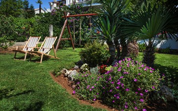 Haus in Banjole mit schön angelegten Garten und Grill