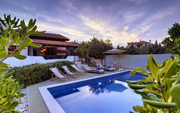 Villa a Ližnjan con piscina privata, terrazza, giardino recintato