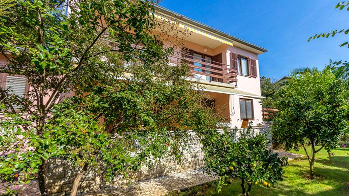Family house with beautiful garden offers accommodation, Medulin, 19