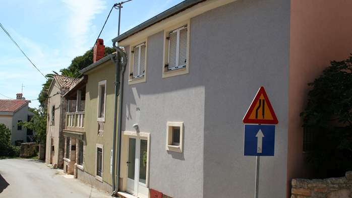 Haus im Zentrum von Medulin mit Wohnung für 4 Personen, 16