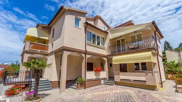 Das große,hübsch eingerichtete Haus Nevija mit Apartments,Medulin, 14