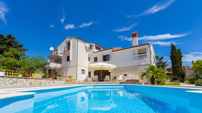 Familienhaus mit schönen Wohnungen und Pool in Medulin, 13