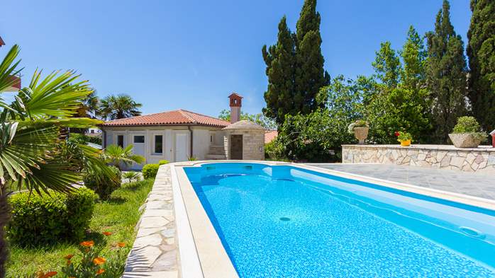 Grande casa con appartamenti e piscina comune a Medolino, 15