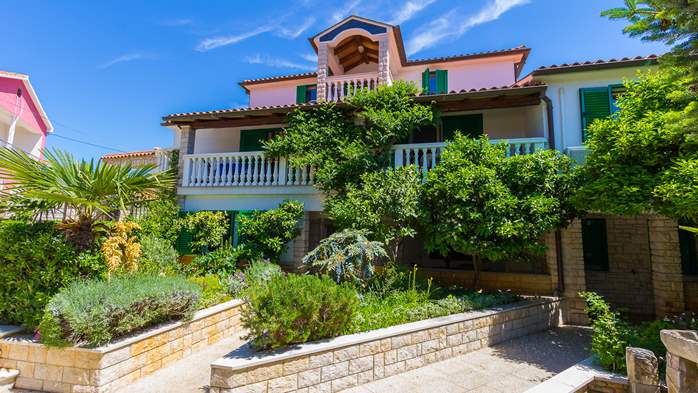 Familienhaus mit schönen Wohnungen und Pool in Medulin, 18