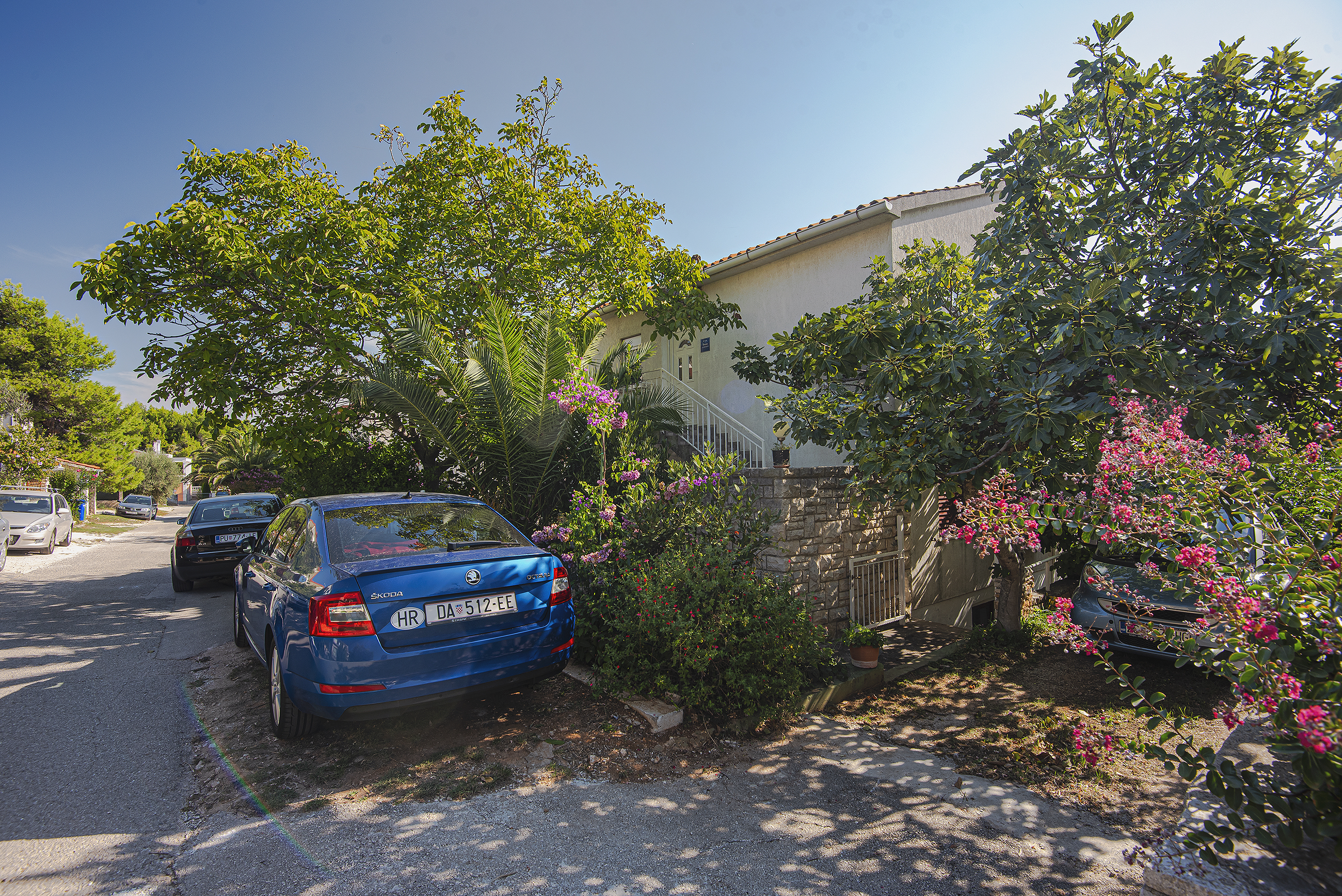 Accommodation in apartments in detached house in Premantura