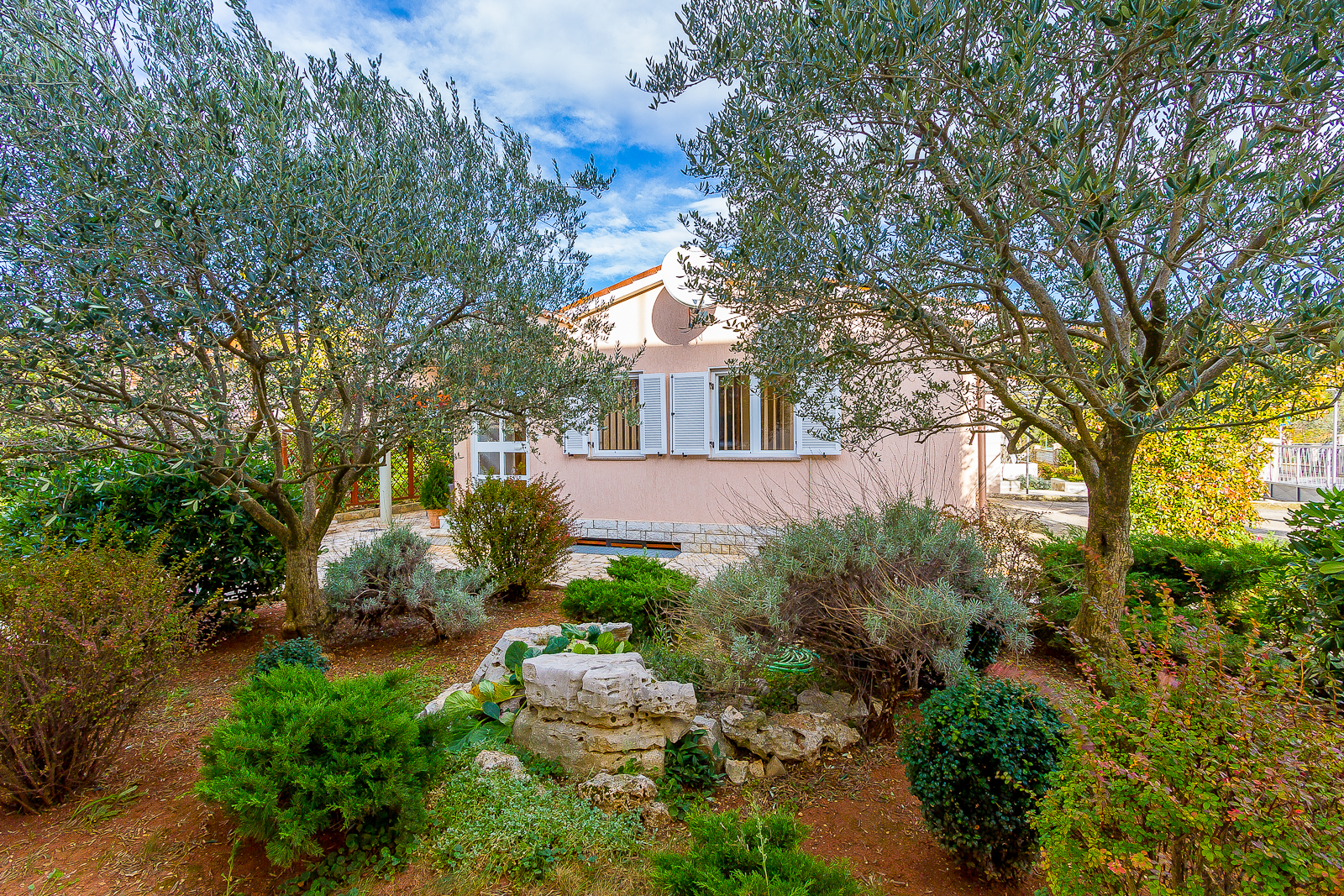 Casetta per due persone con aria condizionata e tarrazza, a  Pola