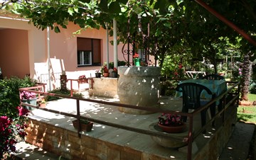 Unterkunft in Privathaus in Pula mit eingezäuntem Garten