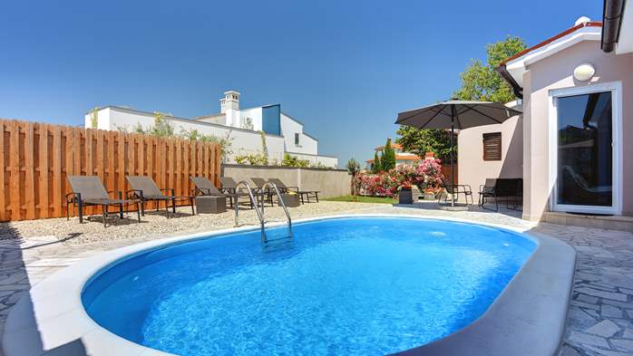 Casa vacanze carina e comoda, con piscina privata a Štinjan, 5