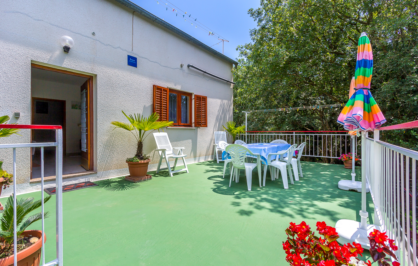 Casa vacanza con terrazza, barbecue e parco giochi per bambini