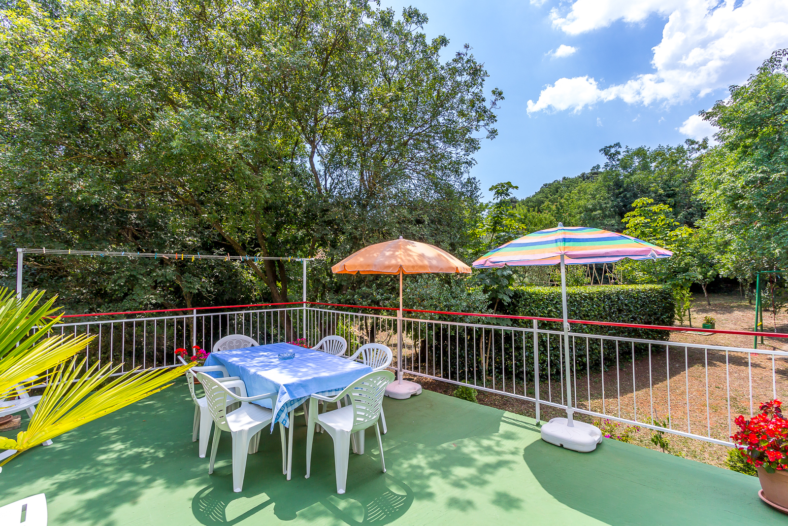 Casa vacanza con terrazza, barbecue e parco giochi per bambini