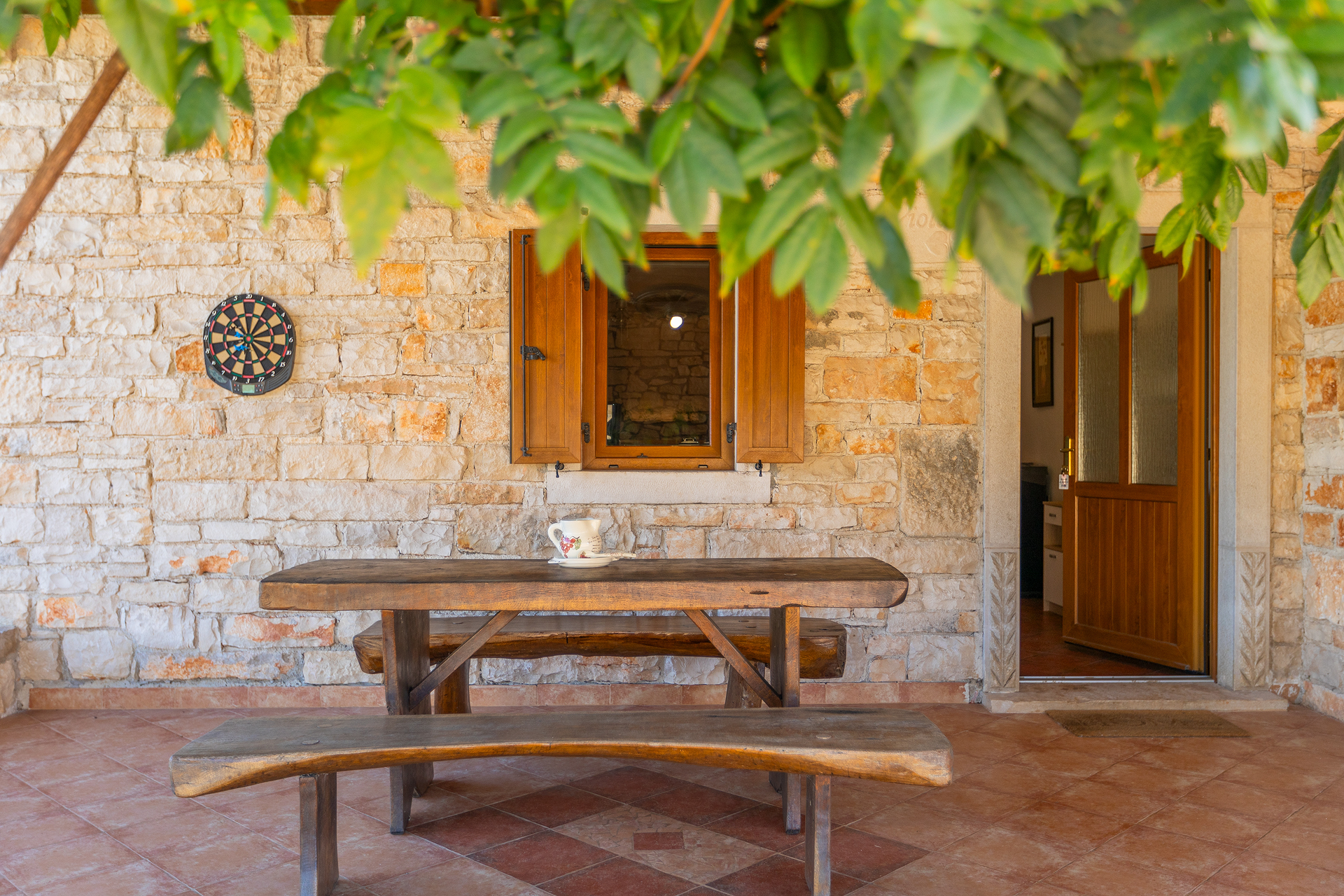 Villa mit Pool, im traditionellen istrischen Stil eingerichtet