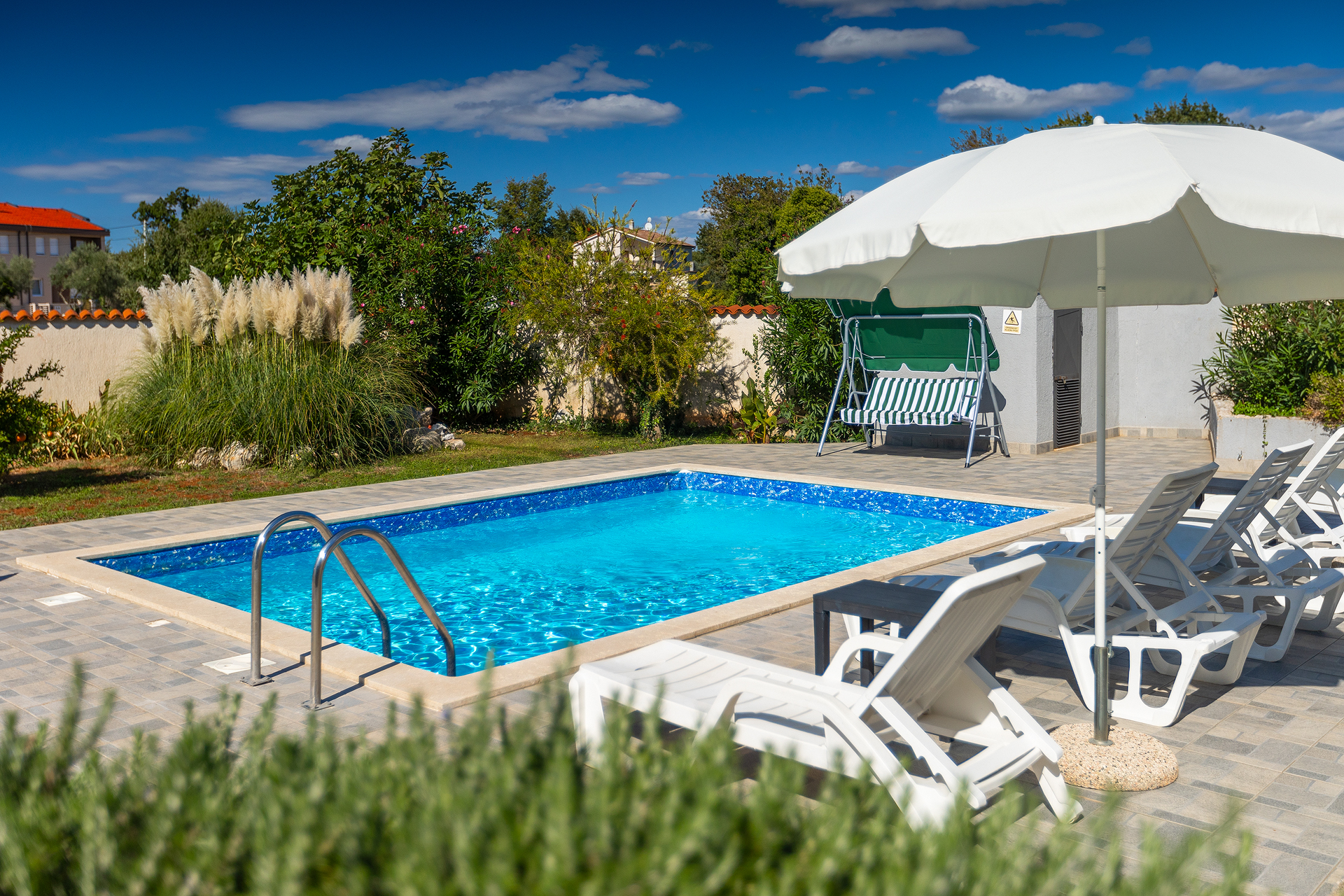 Villa mit Pool, im traditionellen istrischen Stil eingerichtet