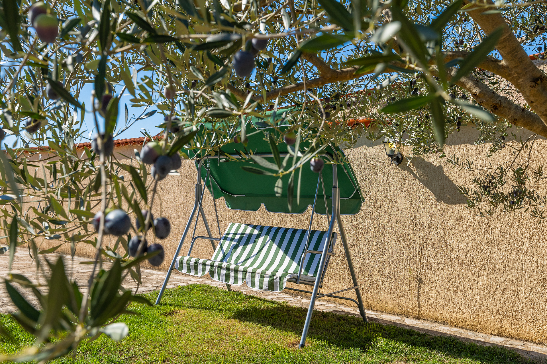Villa mit Pool, im traditionellen istrischen Stil eingerichtet