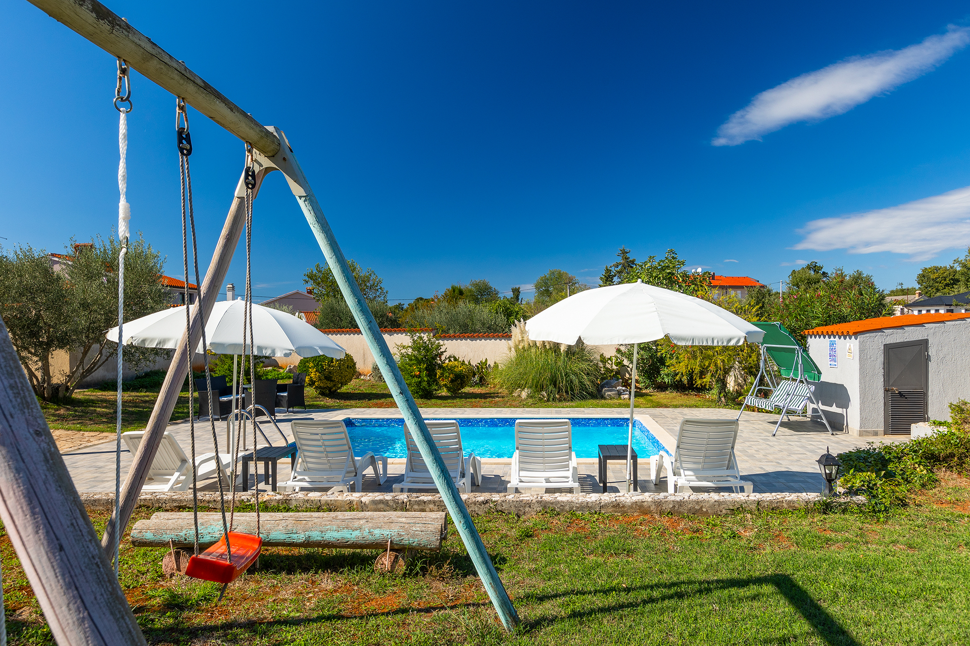 Villa mit Pool, im traditionellen istrischen Stil eingerichtet