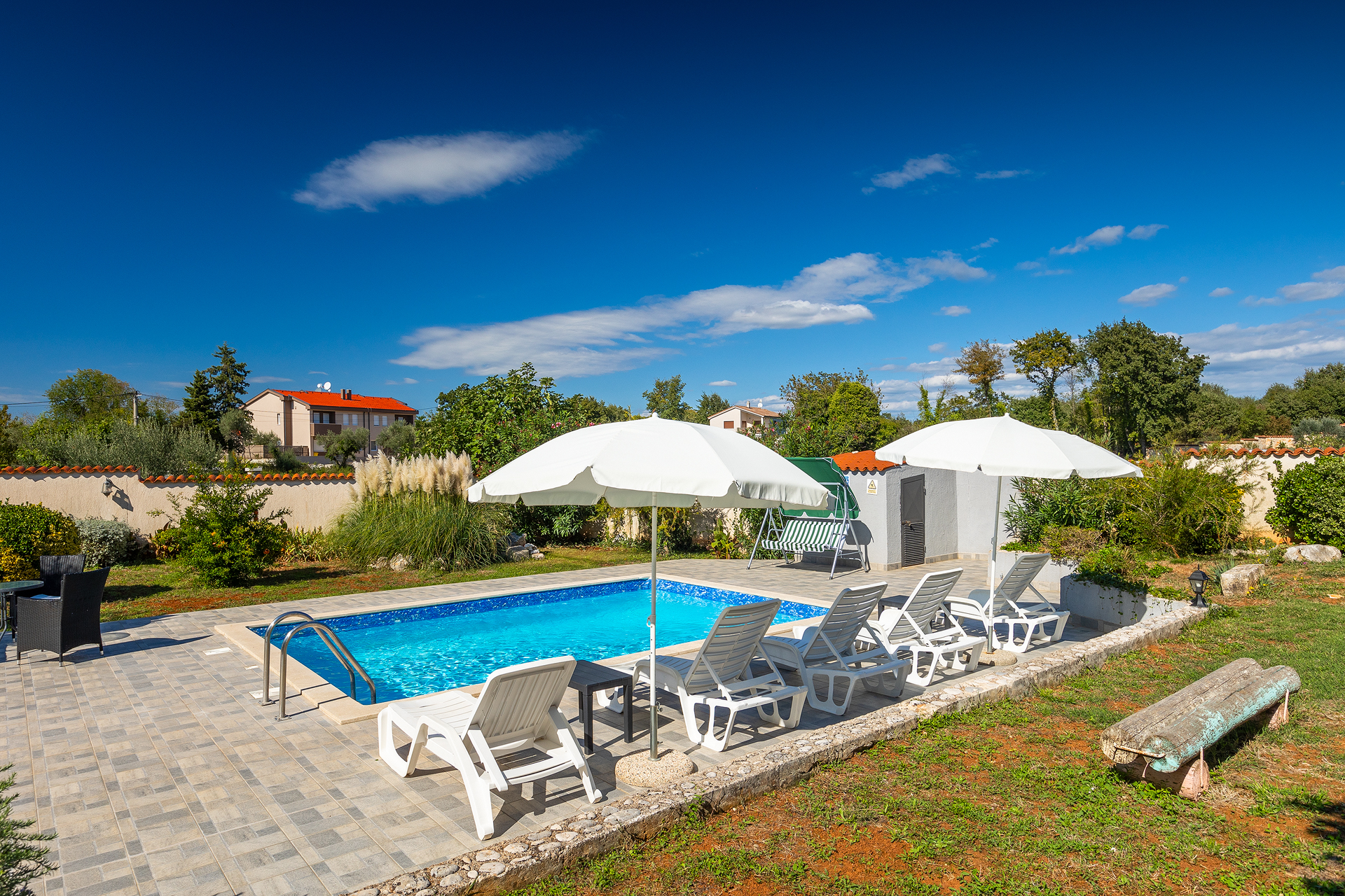 Villa mit Pool, im traditionellen istrischen Stil eingerichtet