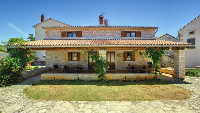 Villa with private pool, decorated in traditional Istrian style, 15
