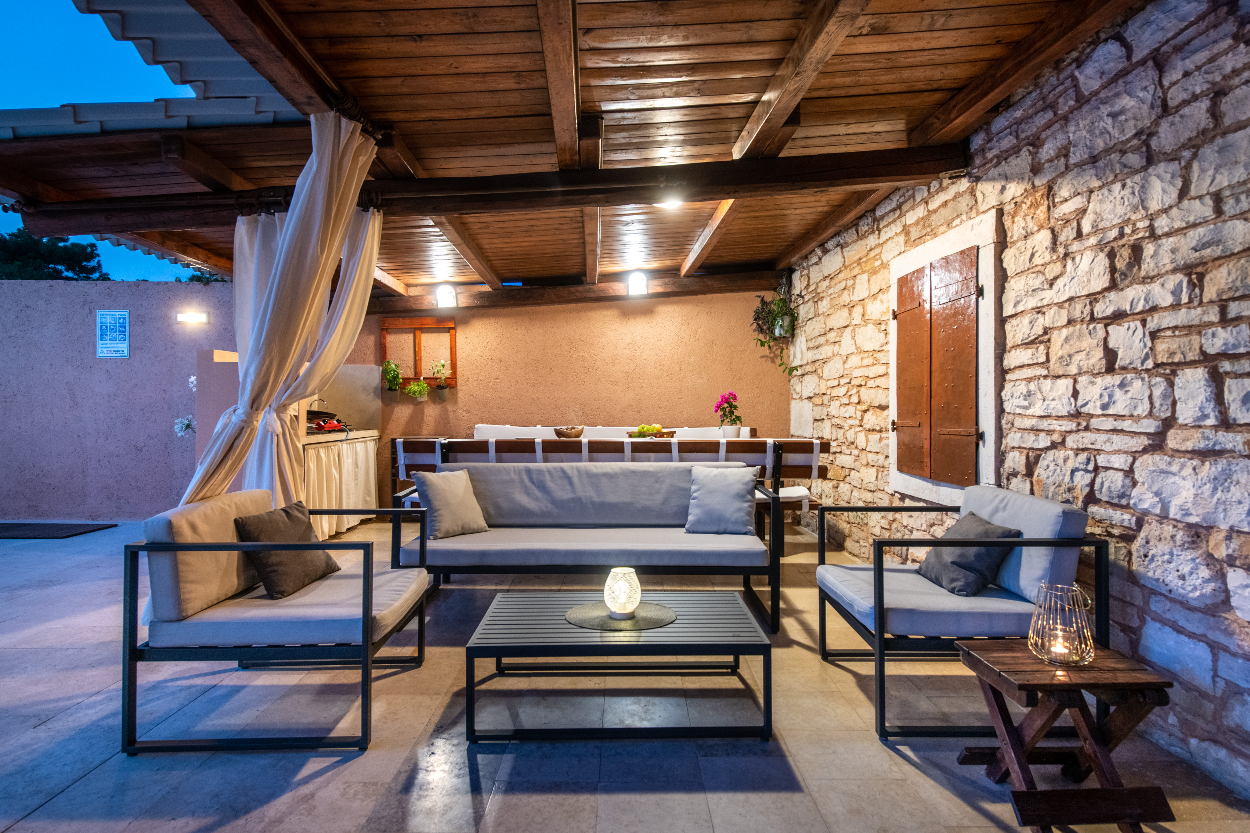 Istrische Villa mit Privater Pool, Kinderspielplatz und Grill