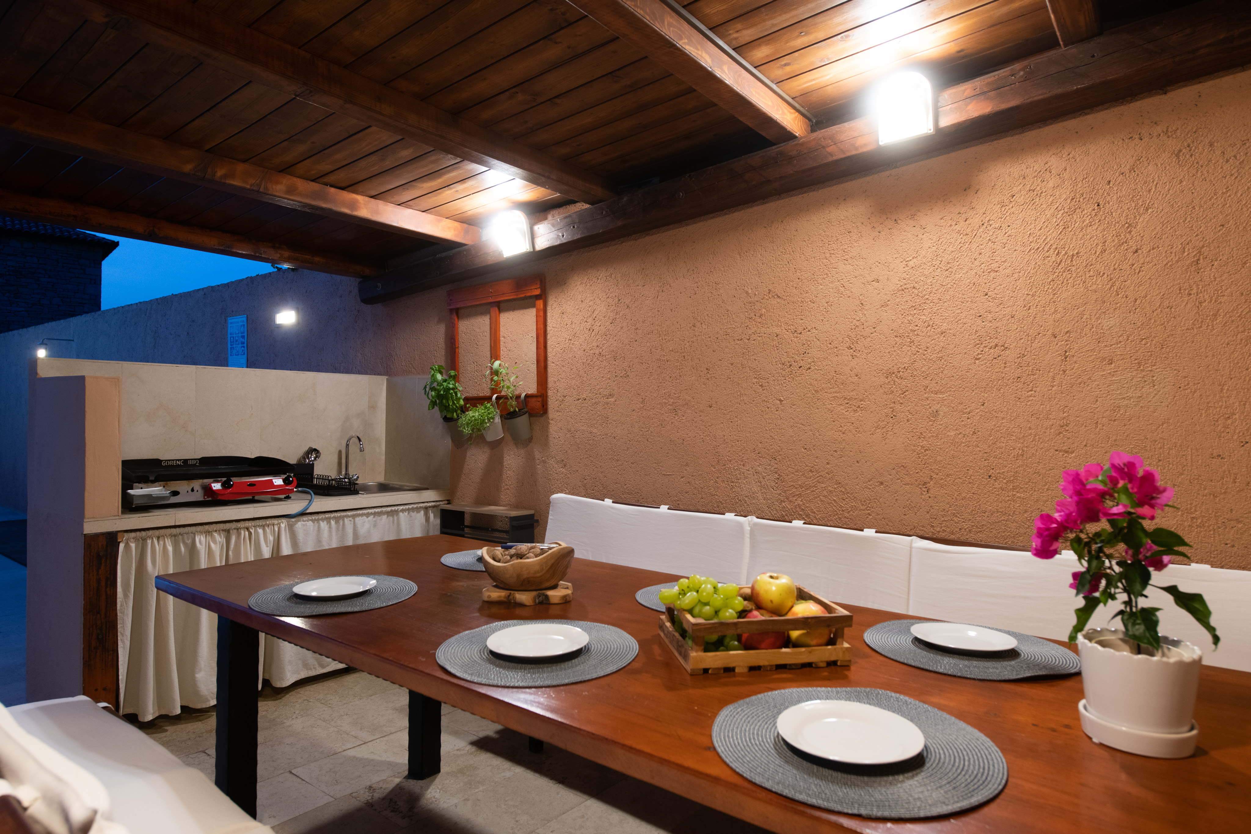 Istrische Villa mit Privater Pool, Kinderspielplatz und Grill