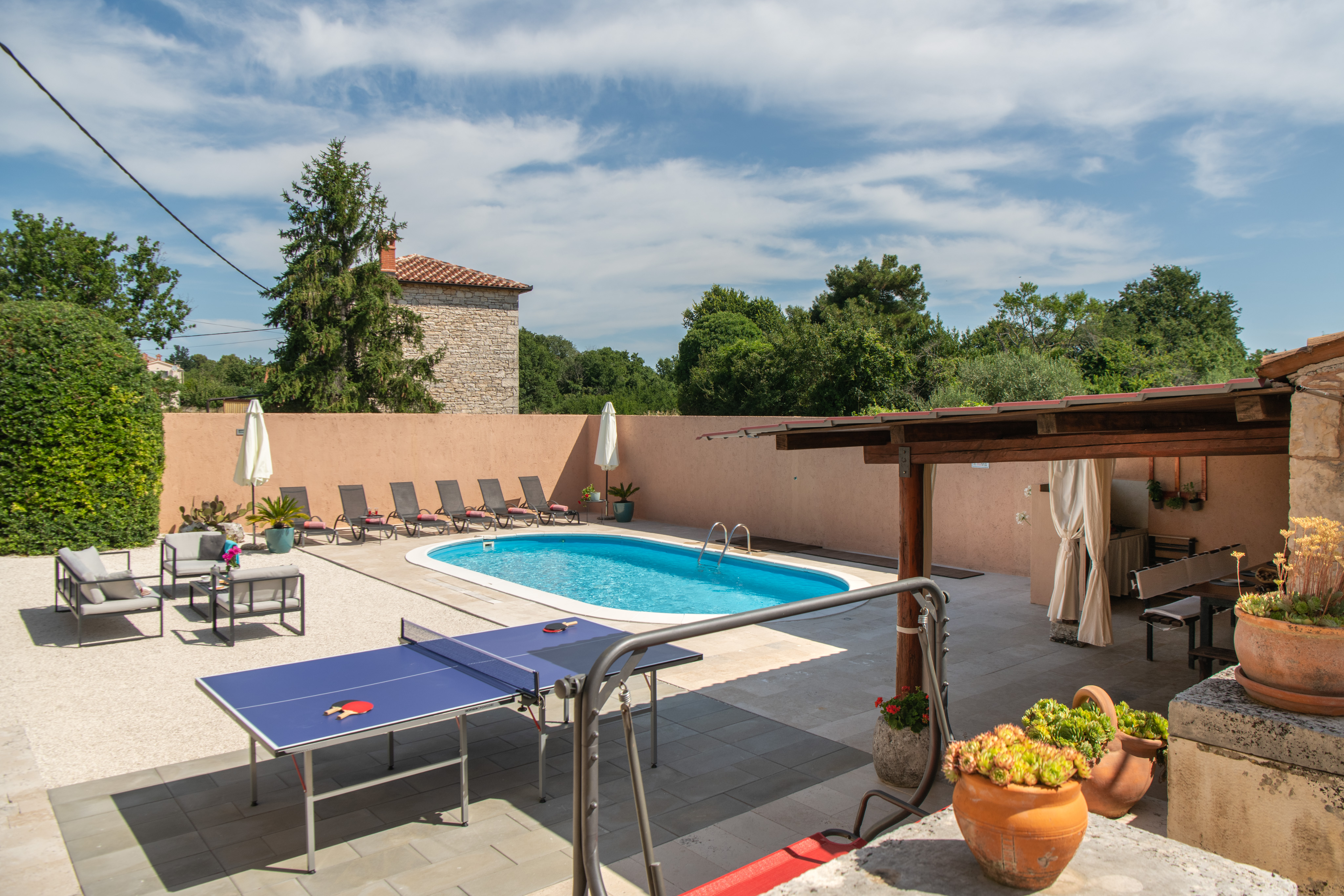 Istrische Villa mit Privater Pool, Kinderspielplatz und Grill