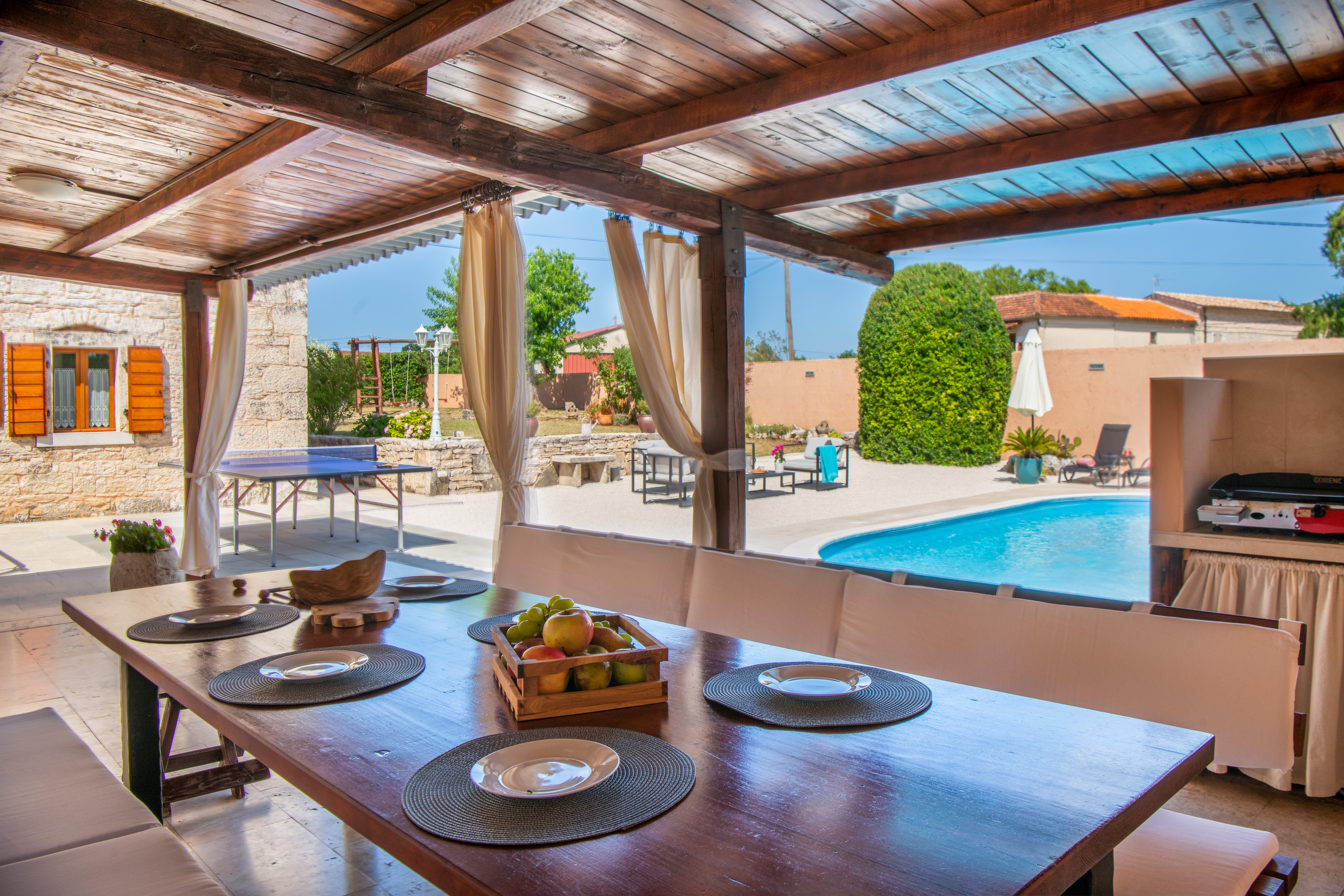 Istrische Villa mit Privater Pool, Kinderspielplatz und Grill