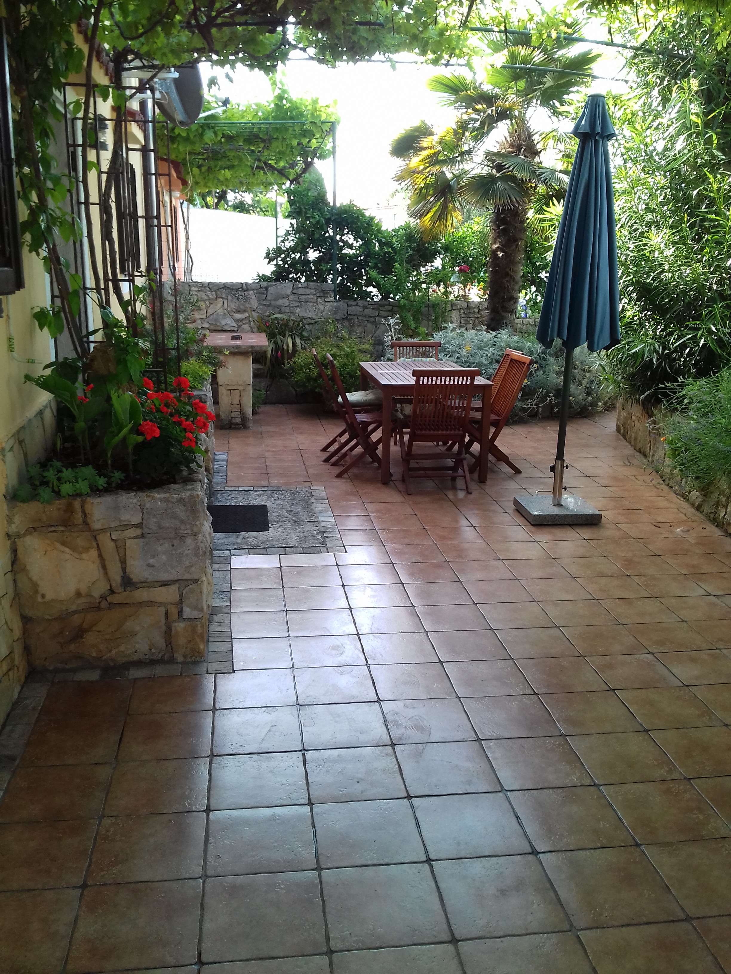 Casa su due piani a Medulin con giardino privato e barbecue