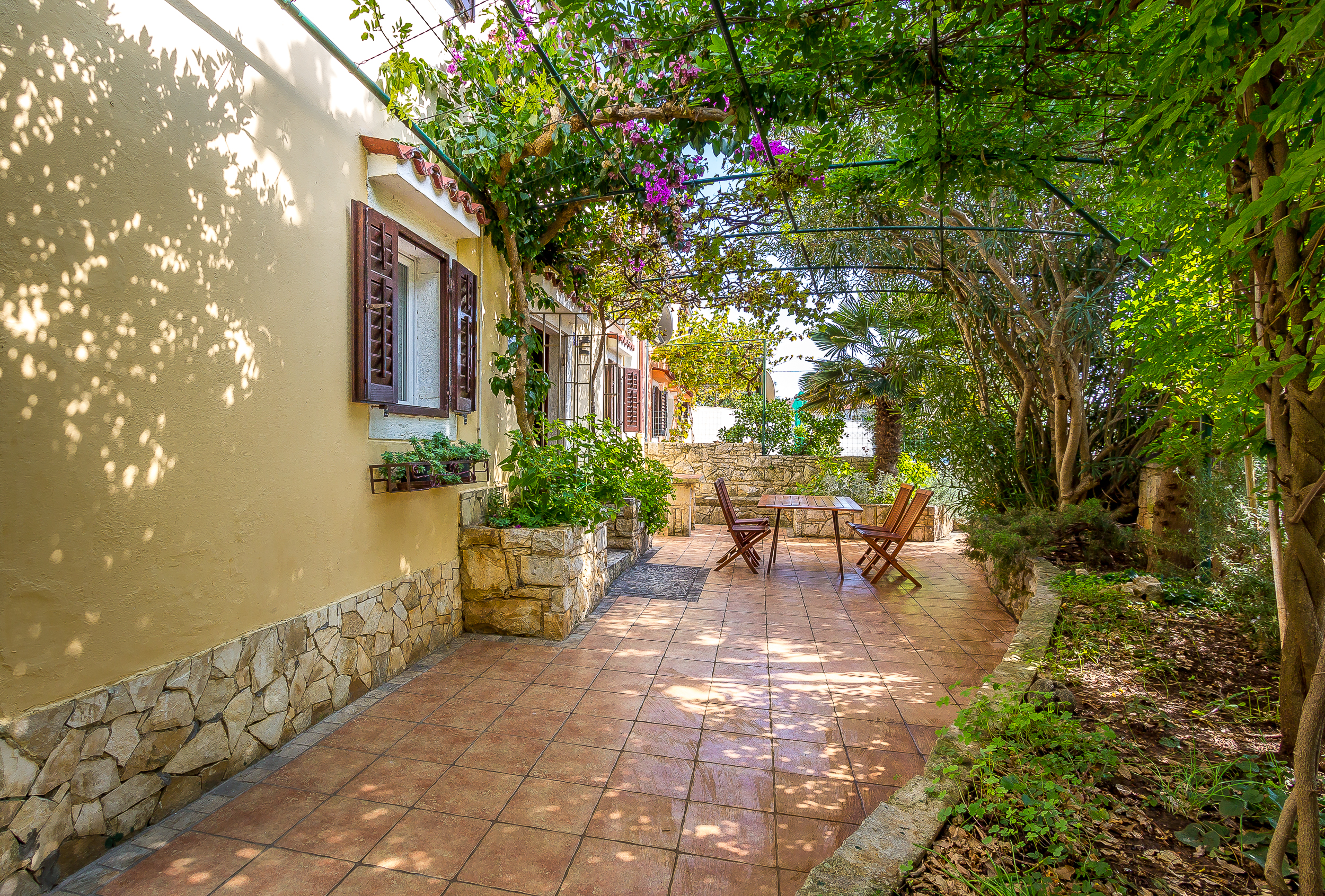 Casa su due piani a Medulin con giardino privato e barbecue