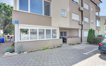 Apartment building in Medulin offers comfortable accommodation