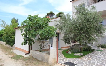 Lovely holiday house in Medulin for 3 persons with nice garden