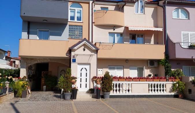 Private house in Medulin offers great accommodation with parking, 14