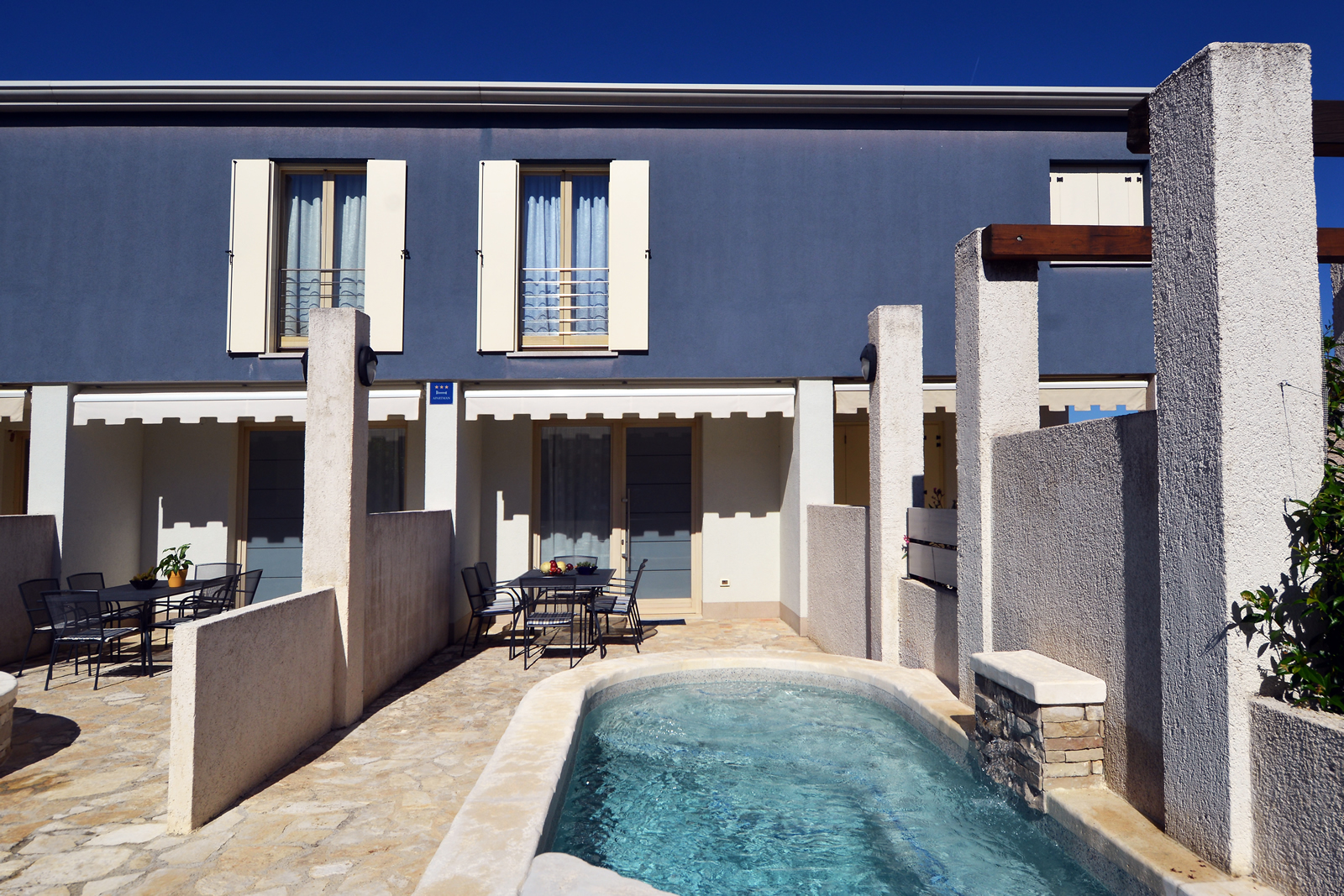 Villa with private pool and furnished terrace, in Banjole