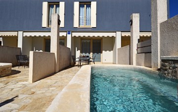 Villa con piscina privata e terrazza arredata, a Banjole