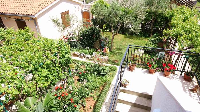 House in Medulin with stunning garden and big shaded terrace, 21