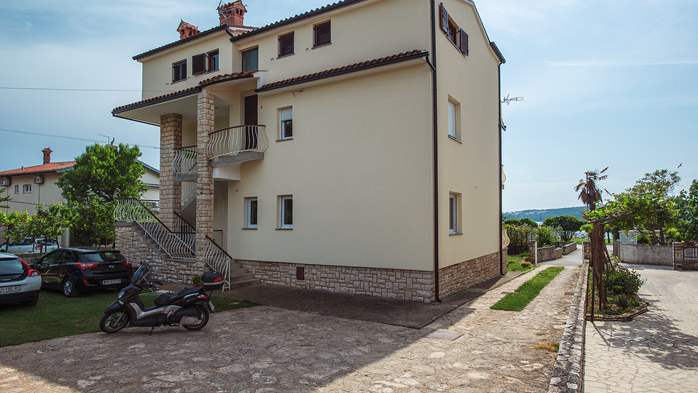 Family house in Medulin, offers accommodation near the harbour, 15